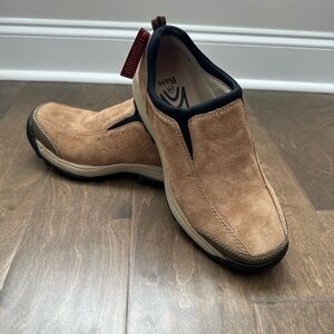 Bass Men's Tan Suede Slip-On Shoes